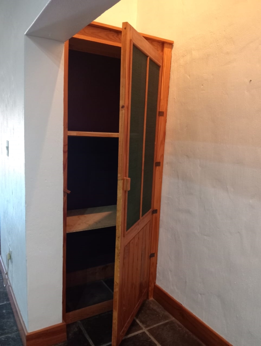 To Let 4 Bedroom Property for Rent in C Place Eastern Cape